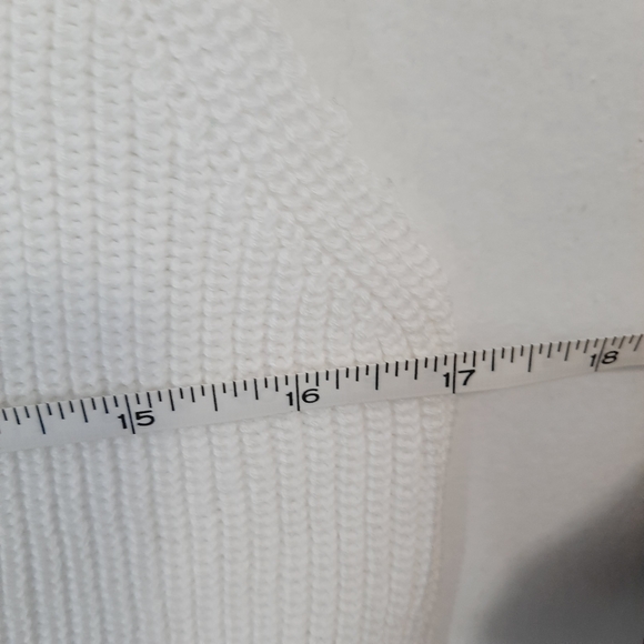 White V-Neck Sleeveless Knit Sweater with Colorful Stripes - Picture 10 of 10